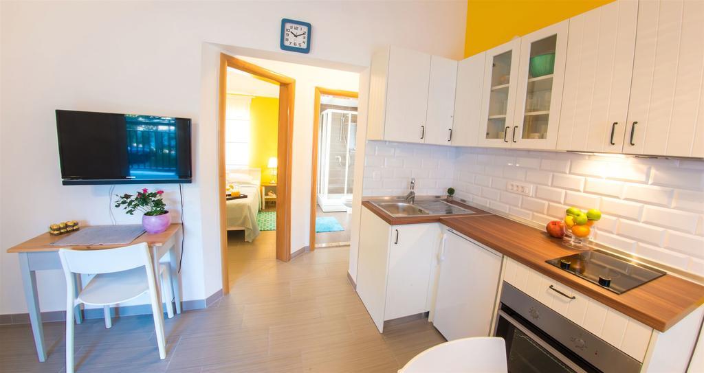 Apartments Denis Klek Luaran gambar